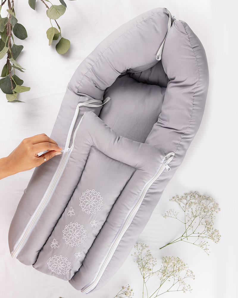 Elegant Smockers LK | Baby Carry Quilt – Dandelion Theme (Grey) | Sri Lanka