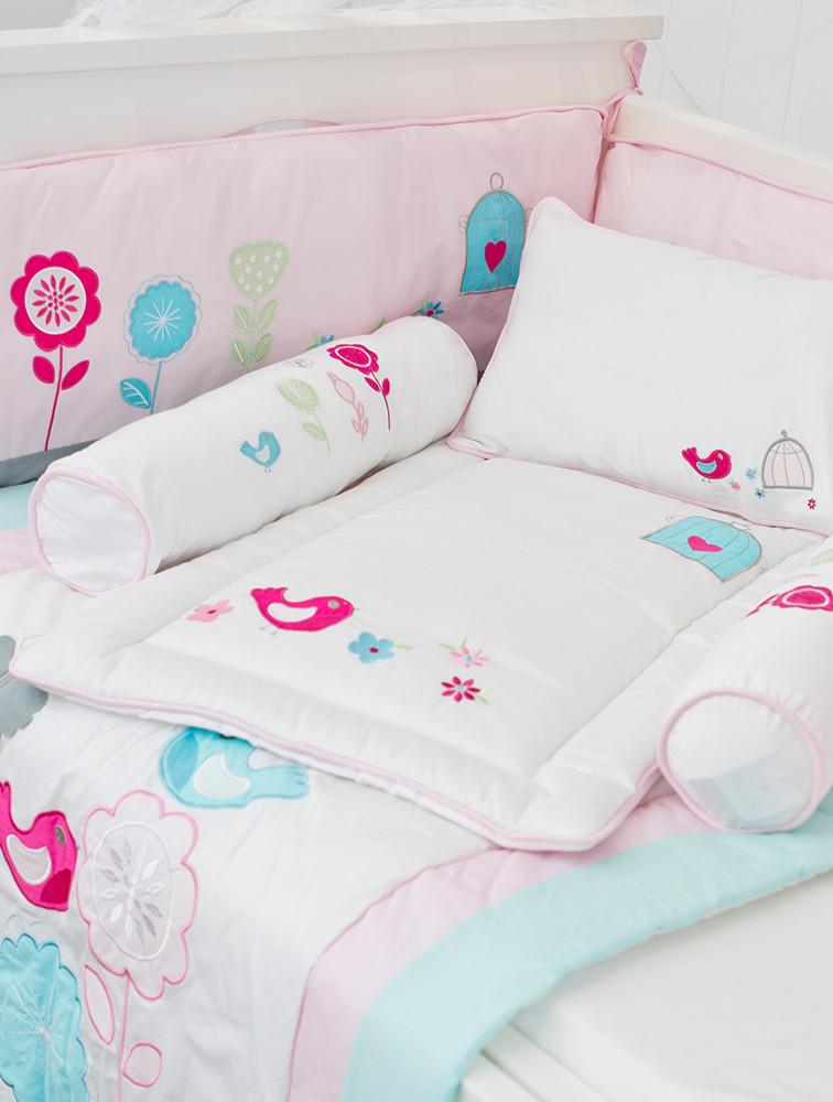 Elegant Smockers LK | Baby Hand Quilt â Birds Love Theme | Sri Lanka