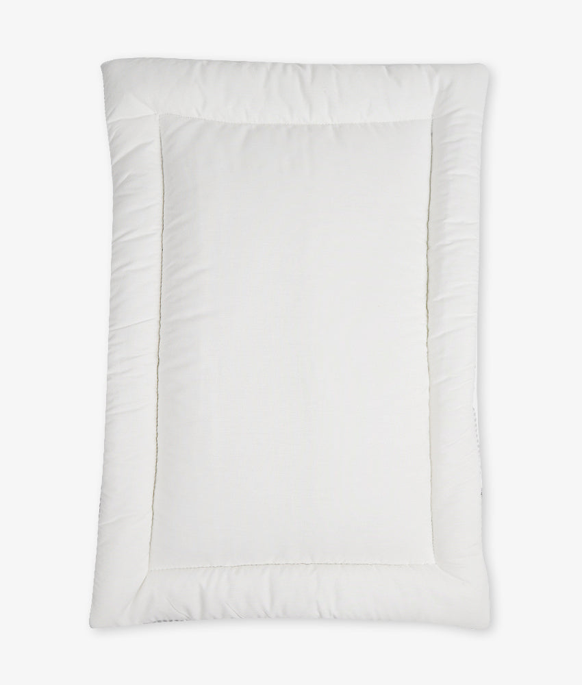 Elegant Smockers LK | Baby Hand Quilt – Grey Safari Theme | Sri Lanka 