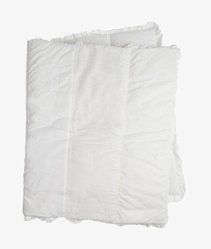 Elegant Smockers LK | Baby Comforter Quilt – Classic White Theme | Sri Lanka 