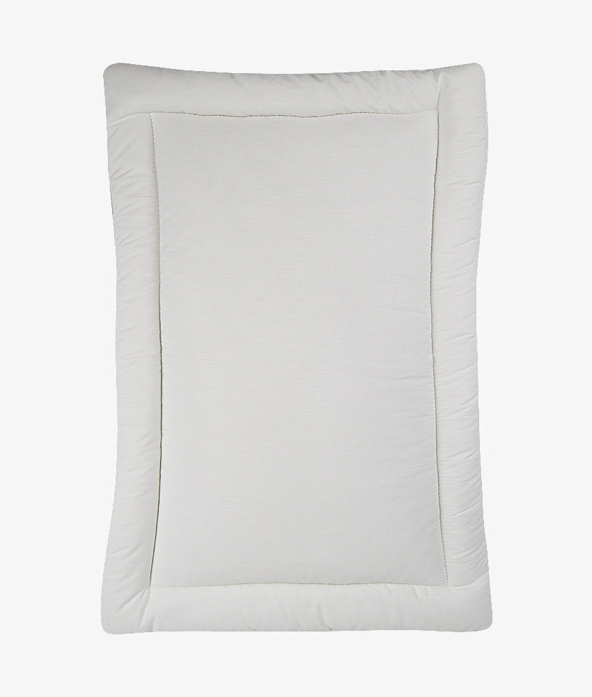 Elegant Smockers LK | Baby Hand Quilt– Classic White Theme | Sri Lanka 